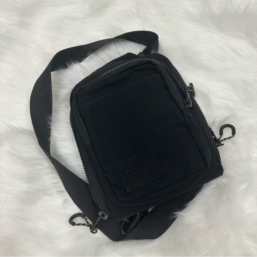 BEIS Sport Crossbody Bag